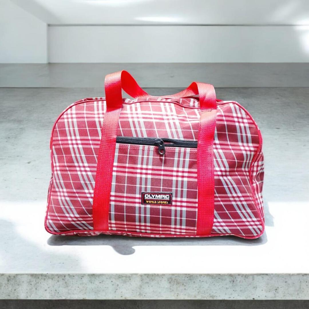 Multipurpose 1 Pc Red Duffle Bag For Traveling